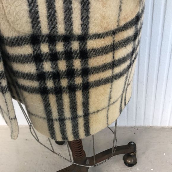 Vintage Christian Dior coat - Picture 3 of 9